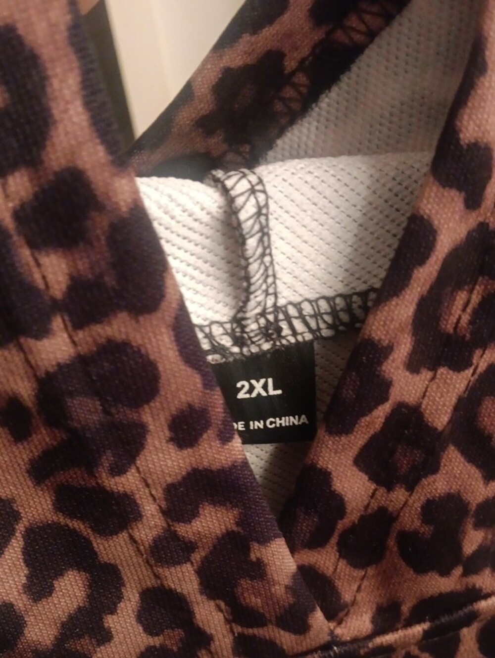 Plus Size Leopard Print Pullover Sweater NWOT - Picture 4 of 5